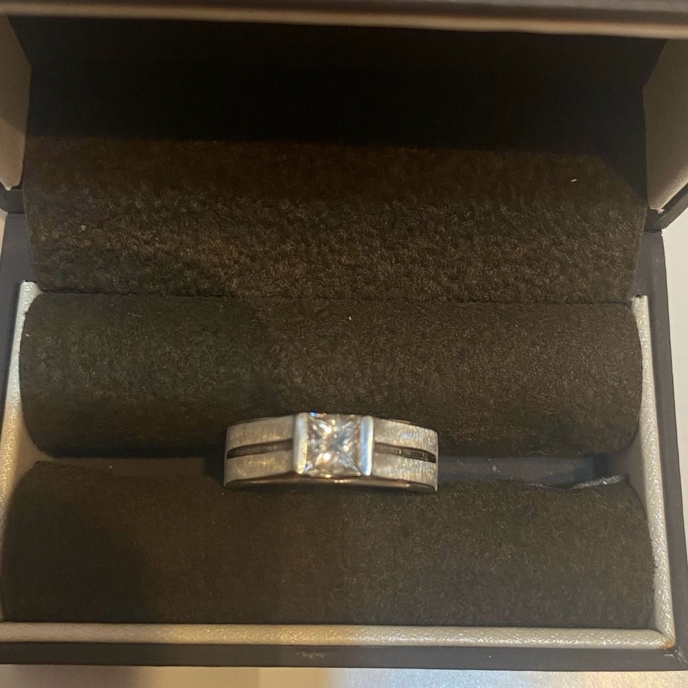 Solid 14k white gold, 1.02 ct solitaire diamond engagement ring